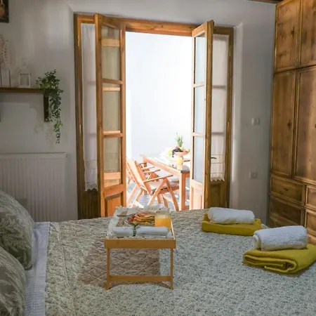 White Memories Boutique - Romantic In Lejlighed Afantou