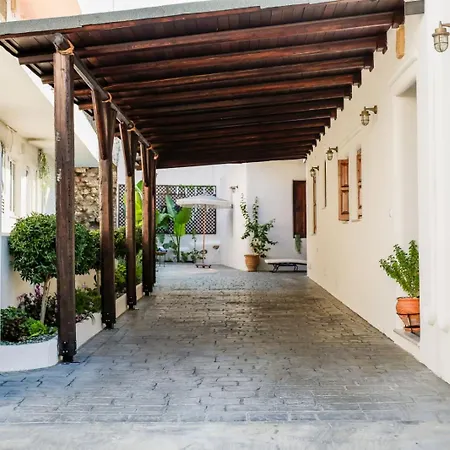 White Memories Boutique Apartment