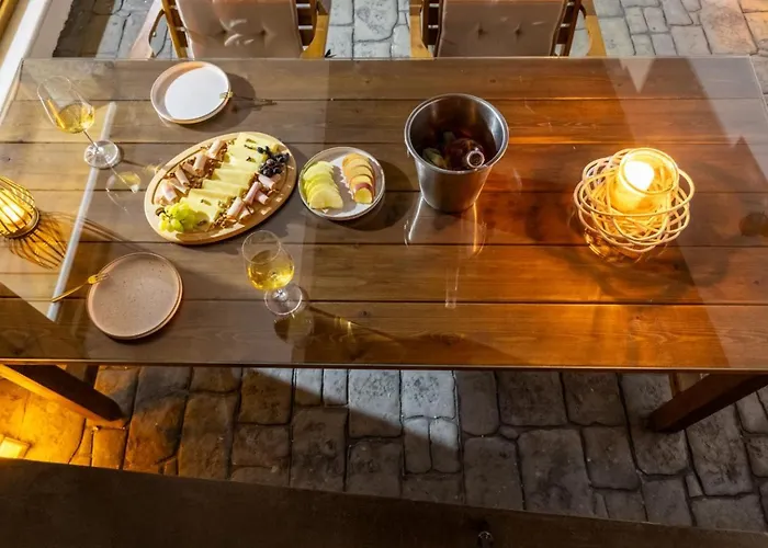 White Memories Boutique - Romantic In Rhodes Daire *